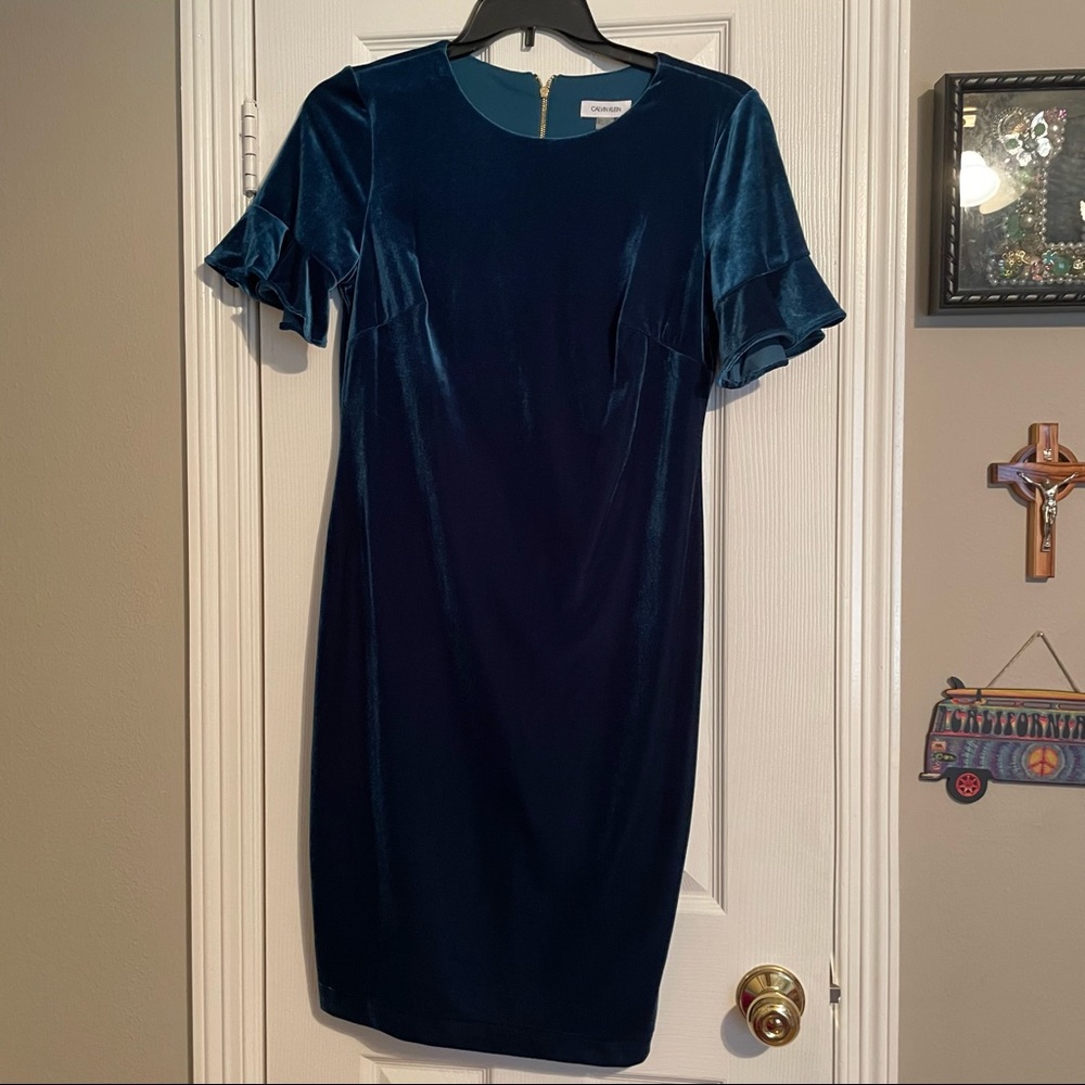 Calvin Klein Velvet Green dress
